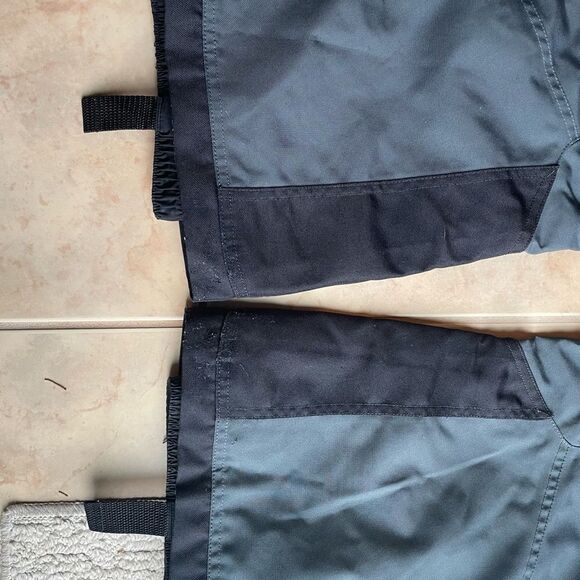 💥 Spyder Ski/ Snowboard Pants (Tahoe at Northstar) 💥 - Picture 5 of 14